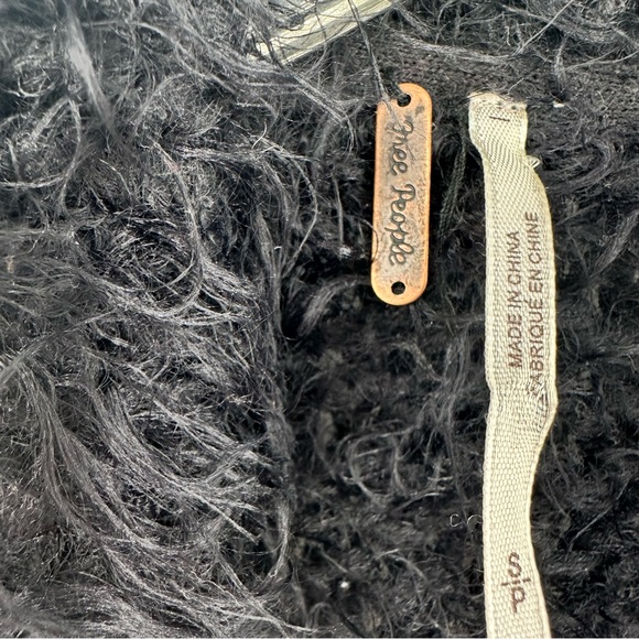 Free People Picture Perfect Shag Fuzzy Vest Small Black White Long | H1973 - Picture 5 of 10